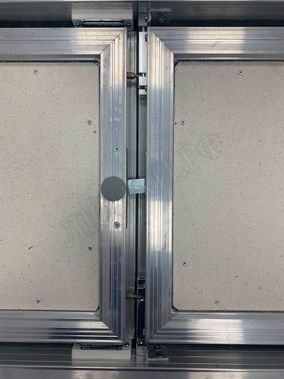 Люк-дверь под плитку Техно 2 створки 1900*1100 Люк-дверь под плитку Техно 2 створки 1900*1100