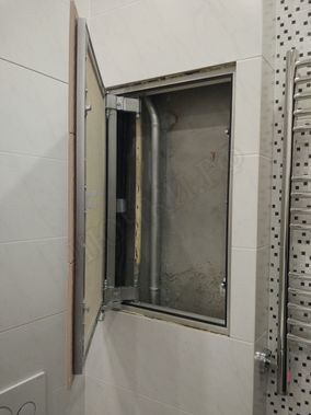 Люк под плитку Секрет 3.0 200*650 Люк под плитку Секрет 3.0 200*650