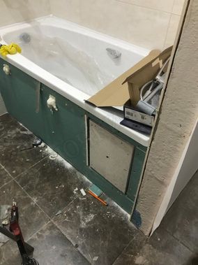 Люк под плитку Нажимной Секрет-Лайт 500*400 Люк под плитку Нажимной Секрет-Лайт 500*400