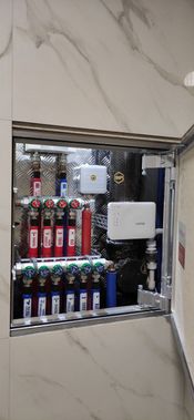 Люк под плитку Секрет 3.0 200*650 Люк под плитку Секрет 3.0 200*650