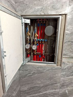 Люк под плитку Секрет 3.0 200*650 Люк под плитку Секрет 3.0 200*650