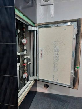 Люк под плитку Секрет 3.0 200*650 Люк под плитку Секрет 3.0 200*650