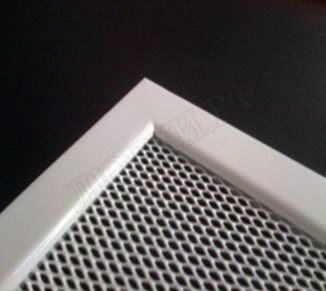 Решетка металлическая с перфорацией ПВС врезная Решетка металлическая с перфорацией ПВС врезная